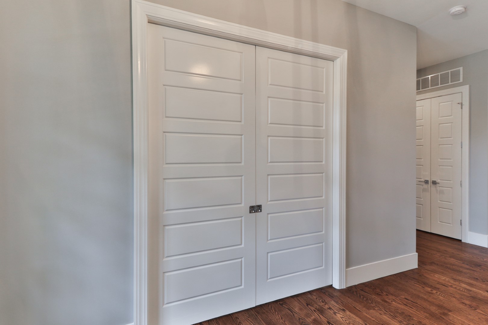 327 N Forsythe 033