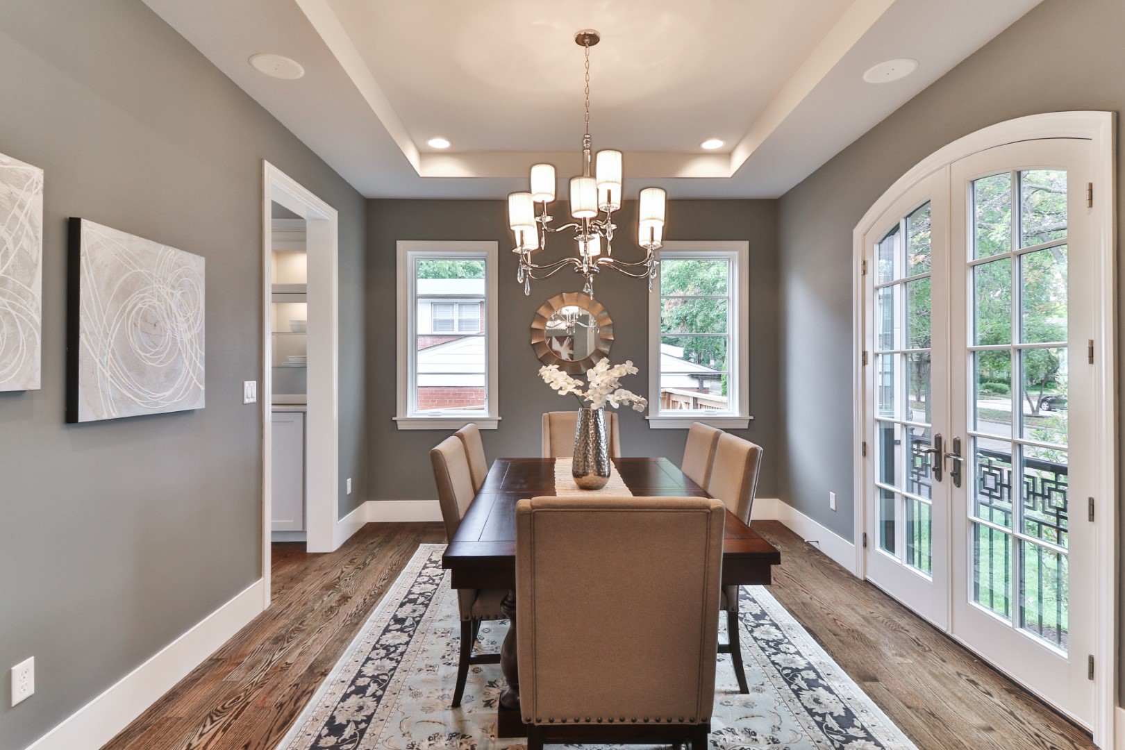 327 N Forsythe 041