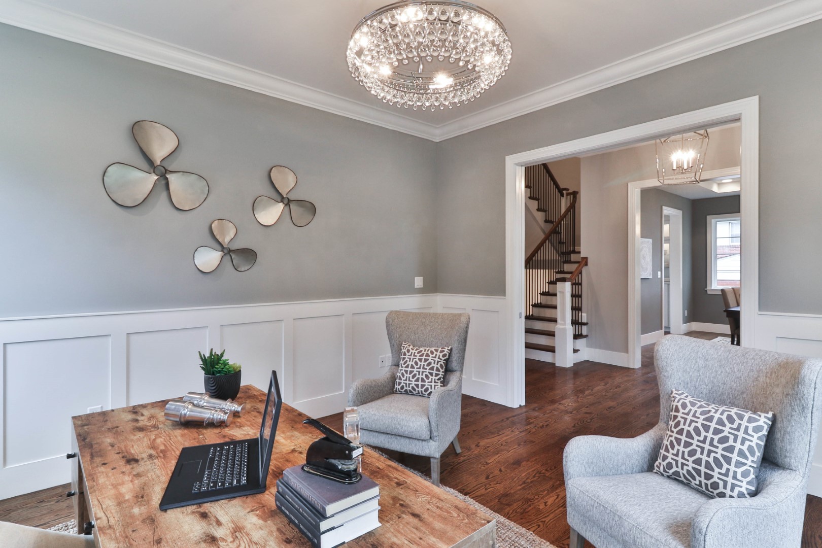 327 N Forsythe 043
