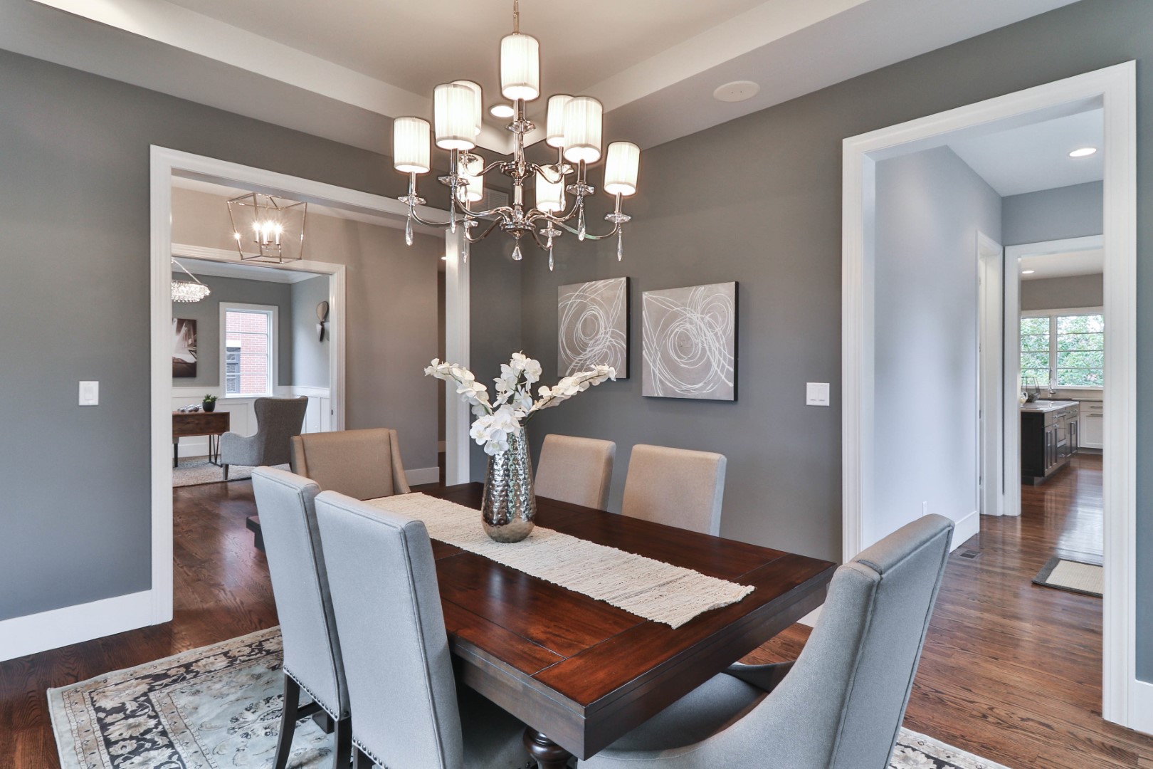327 N Forsythe 058