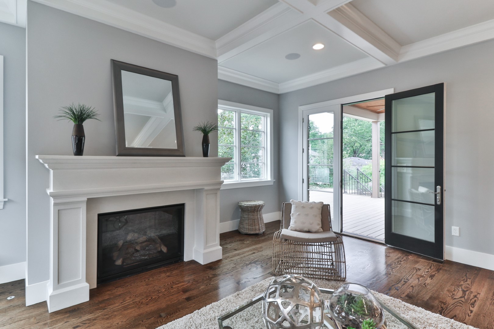 327 N Forsythe 159