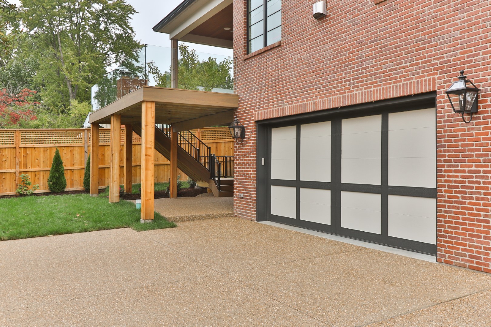 327 N Forsythe 276